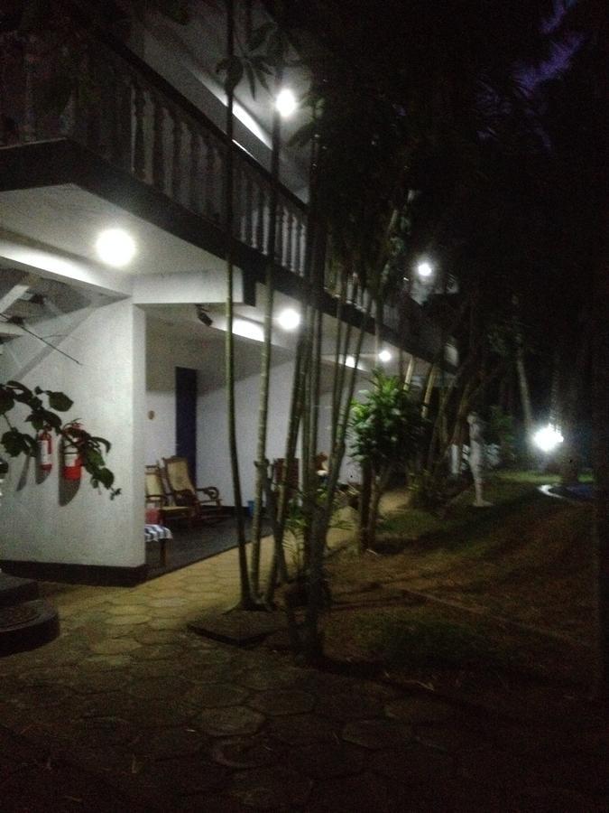 Bavarian Guest House Beruwala Buitenkant foto
